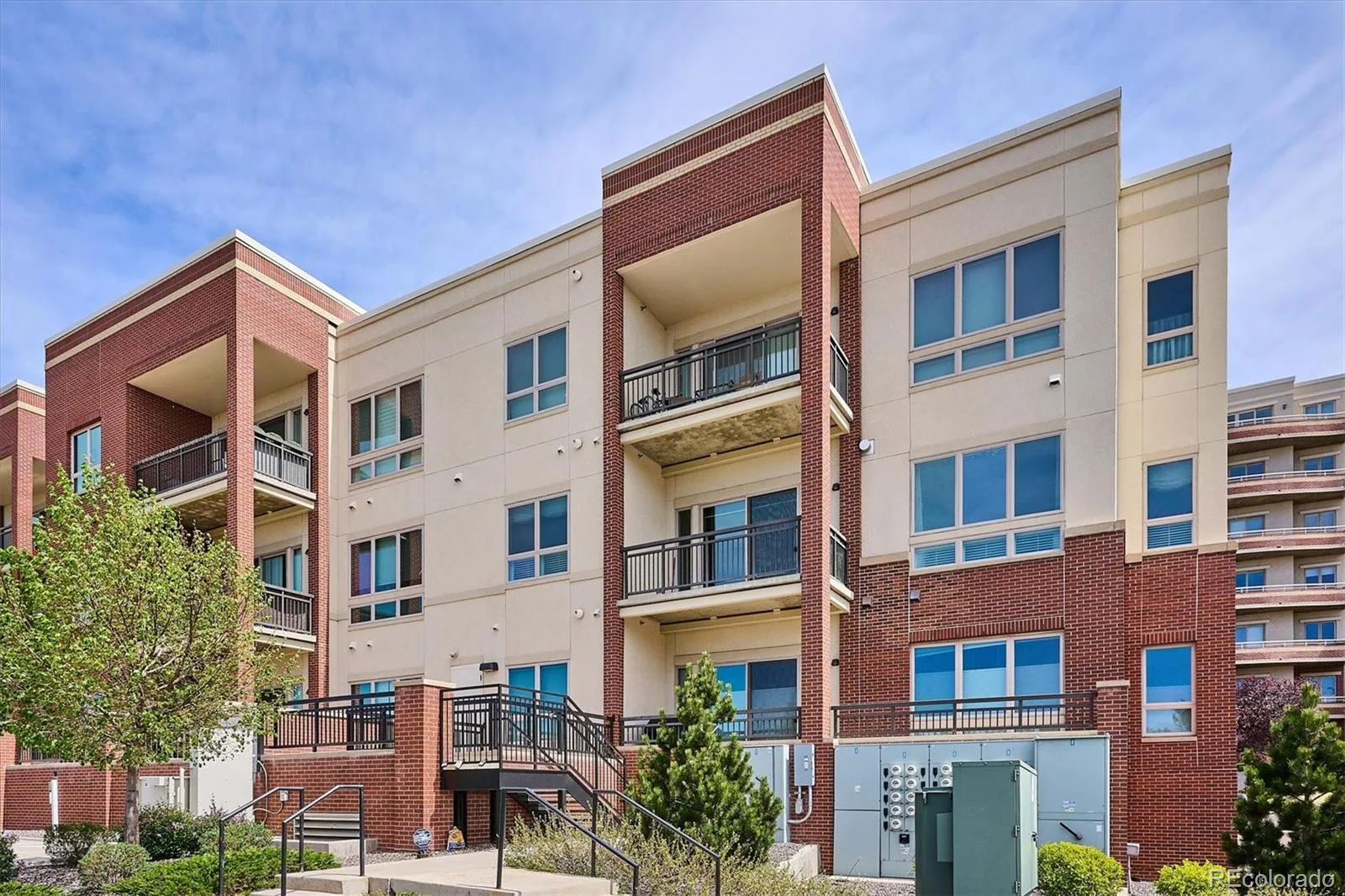 4885 S Monaco Street #207 Denver CO 80237 | MLS #REC9100680 09242026181904 1600 29