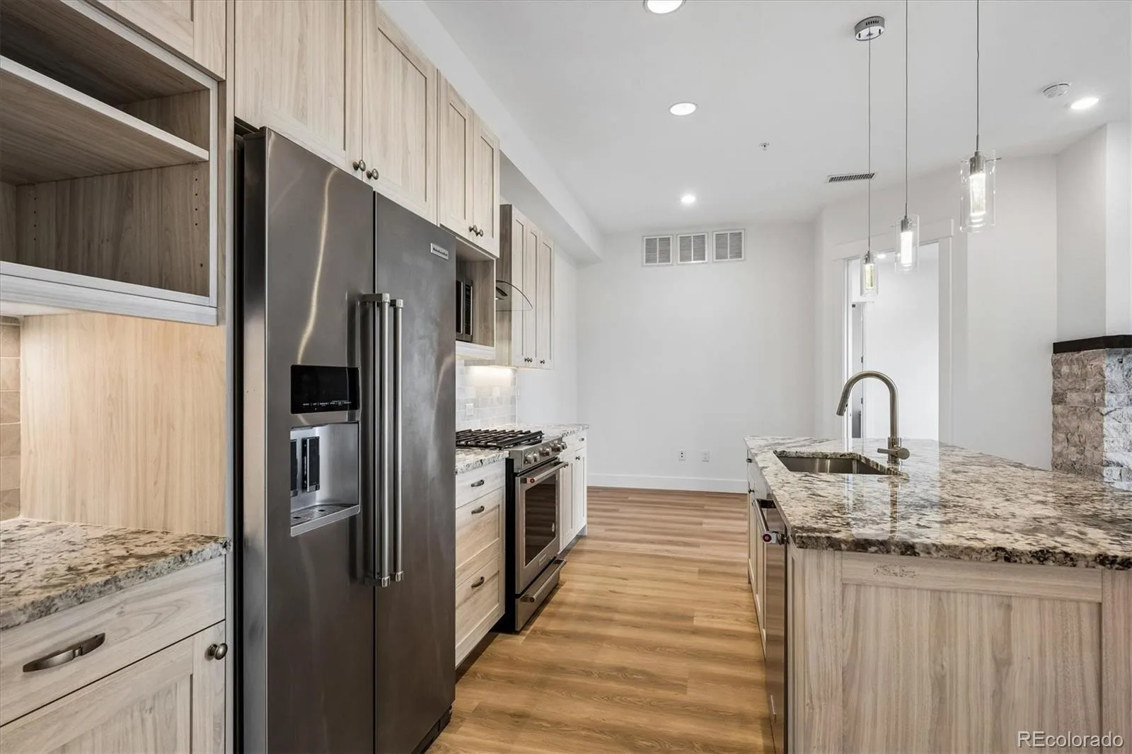 4885 S Monaco Street #207 Denver CO 80237 | MLS #REC9100680 09242026181904 1600 7