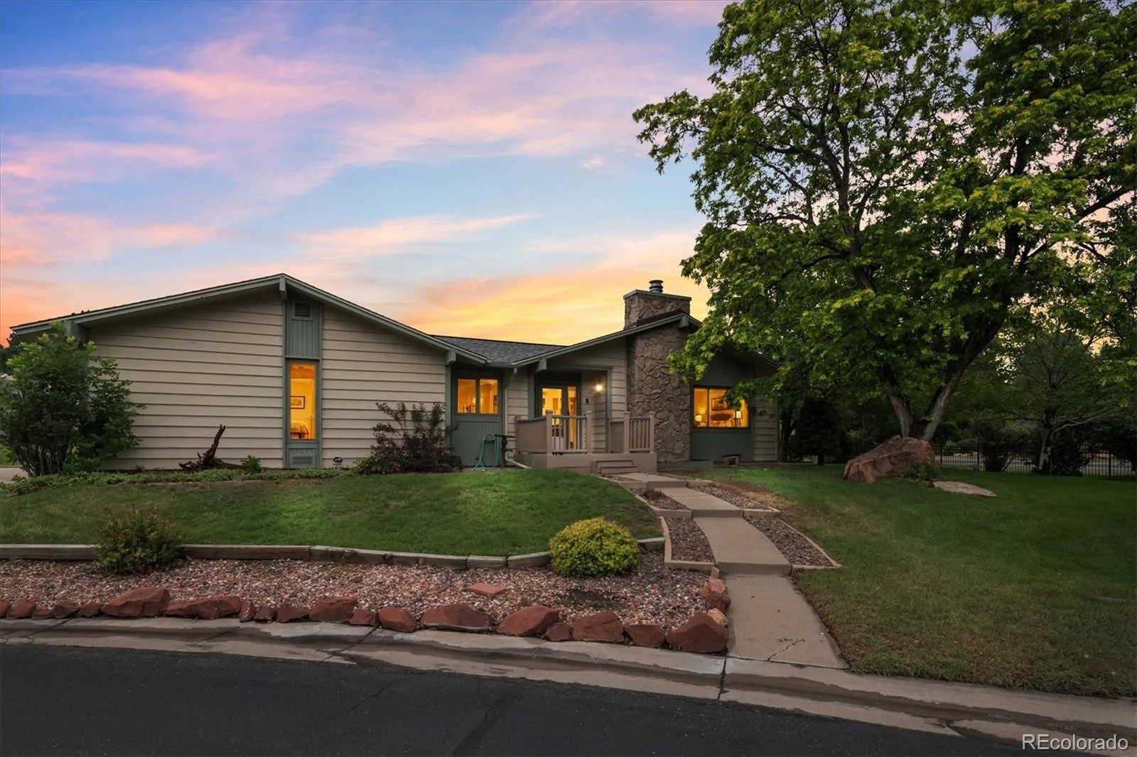 8 Walter Way Broomfield CO 80020 MLS #REC9100736 06262026183313 1600 1