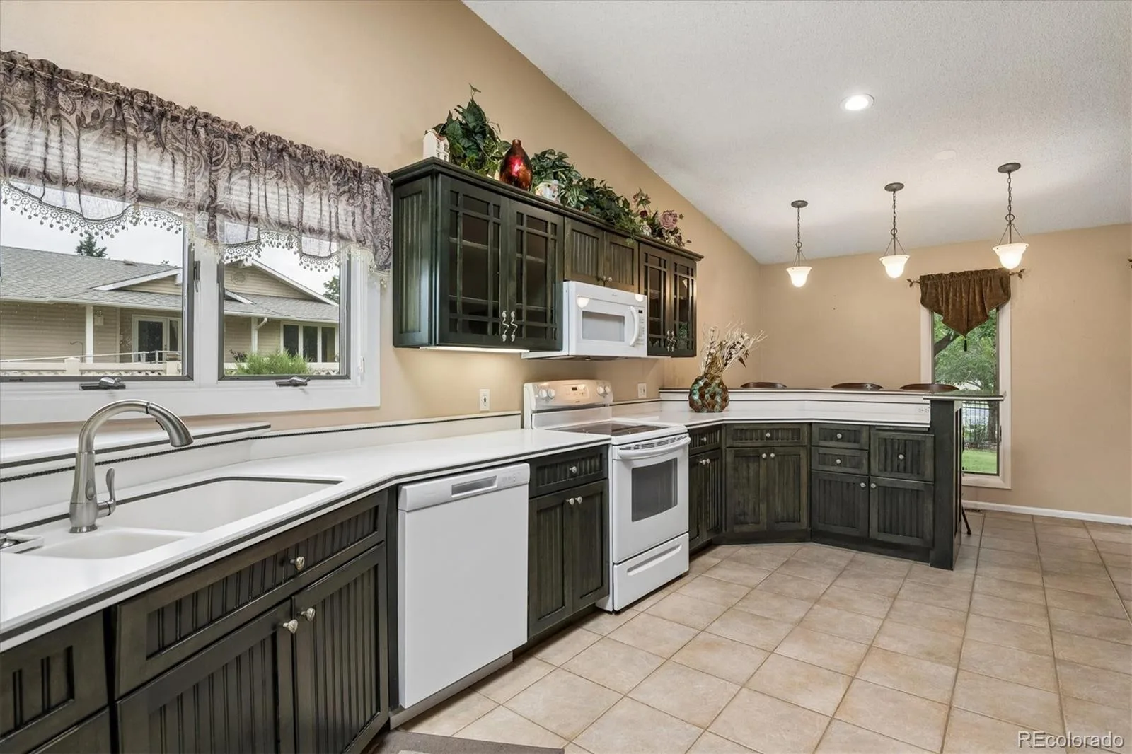 8 Walter Way Broomfield CO 80020 MLS #REC9100736 06262026183313 1600 10