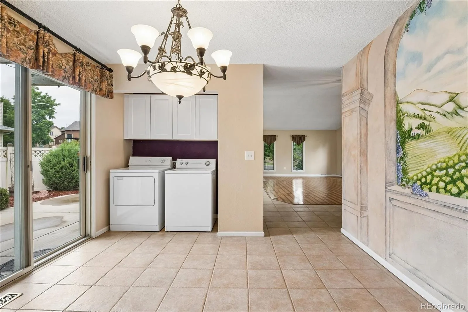 8 Walter Way Broomfield CO 80020 MLS #REC9100736 06262026183313 1600 14