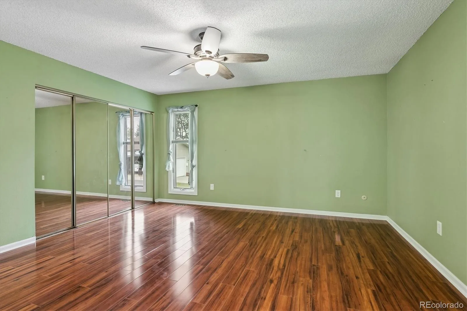 8 Walter Way Broomfield CO 80020 MLS #REC9100736 06262026183313 1600 19