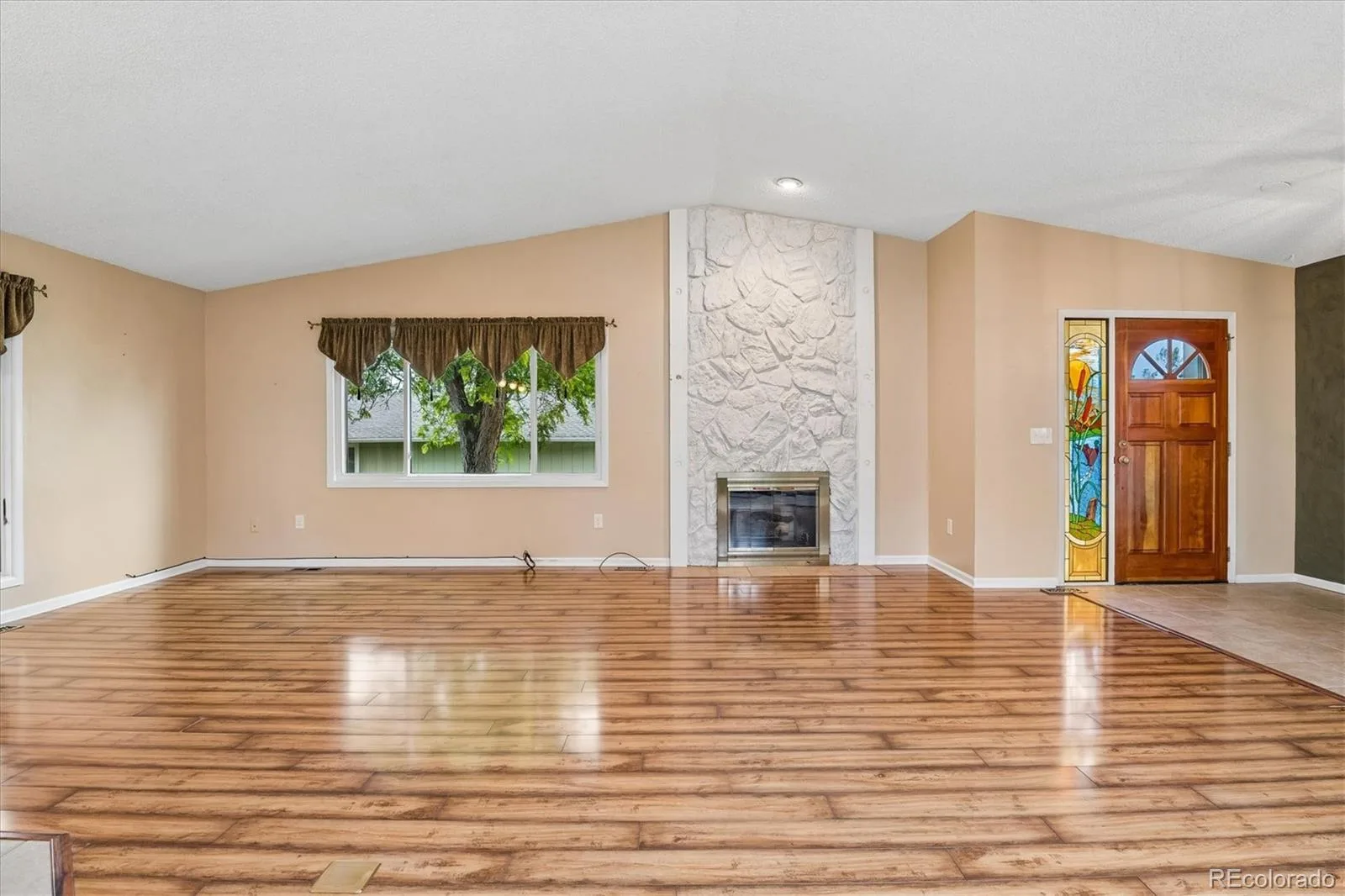 8 Walter Way Broomfield CO 80020 MLS #REC9100736 06262026183313 1600 8