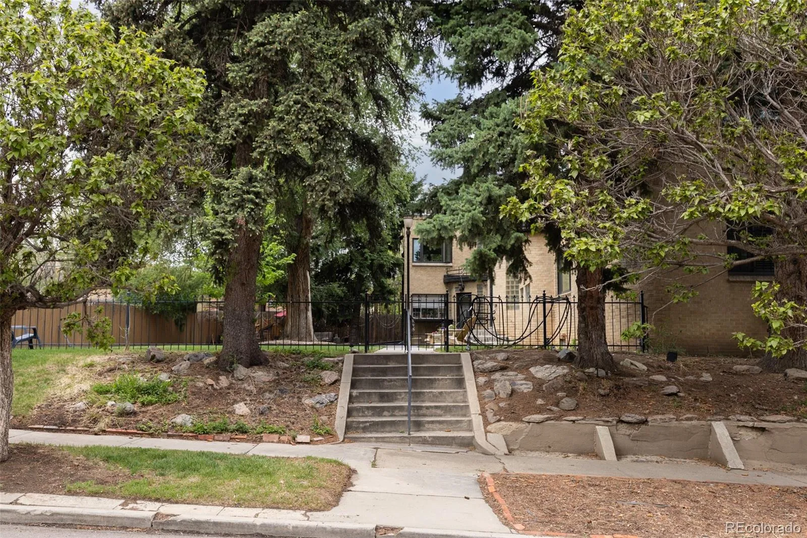 1481 Ash Street #4 Denver CO 80220 MLS #REC9101165 05232026100440 1600 35