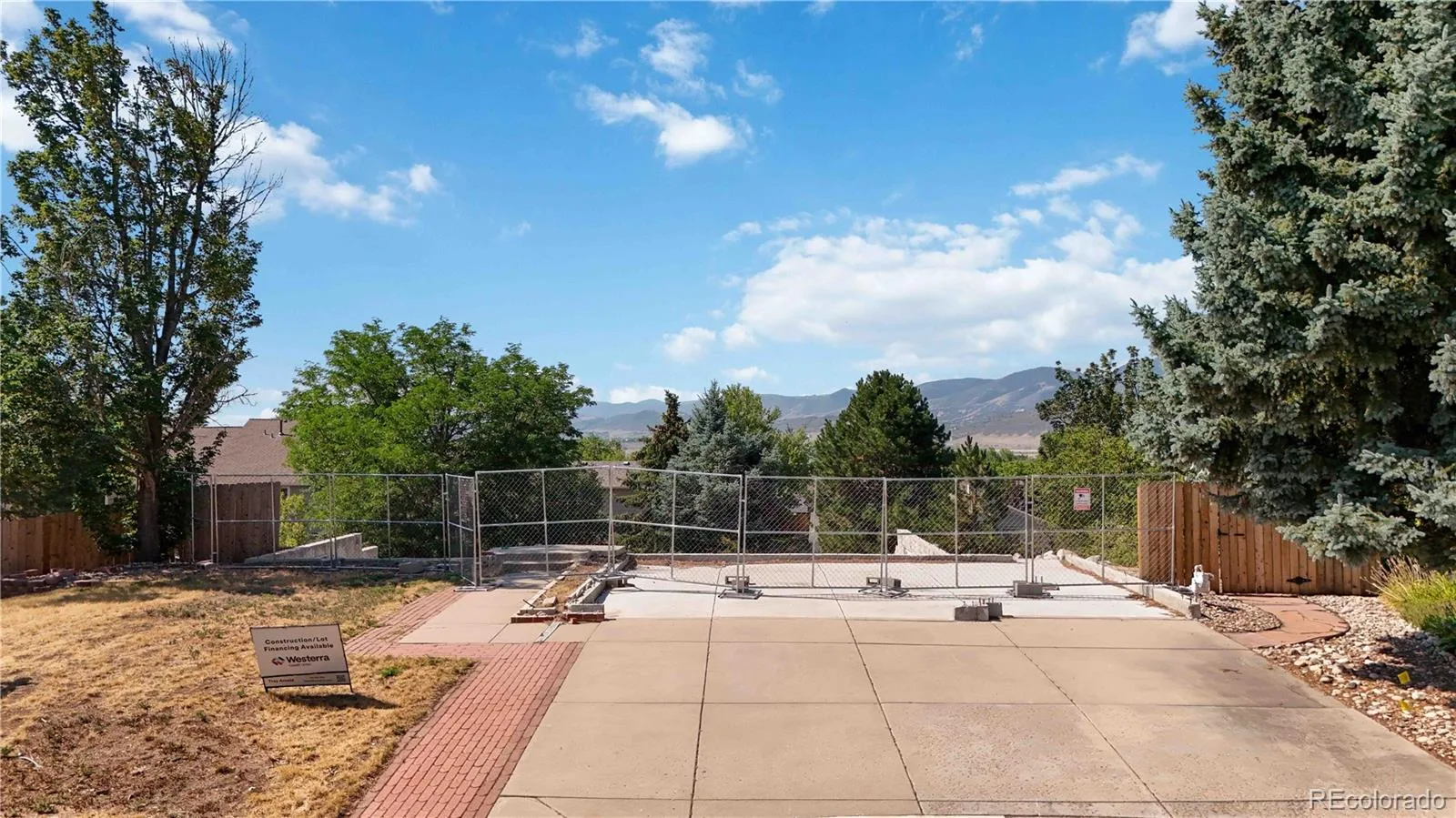 2703 S Cole Court Denver CO 80228 | MLS #REC9101304 08052026161744 1600 14