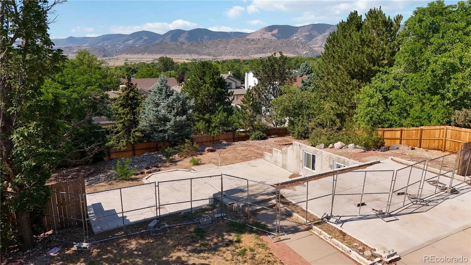 2703 S Cole Court Denver CO 80228 | MLS #REC9101304 08052026161744 1600 15