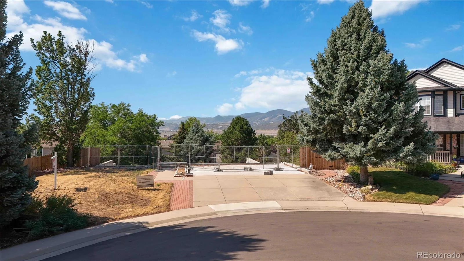 2703 S Cole Court Denver CO 80228 | MLS #REC9101304 08052026161744 1600 6