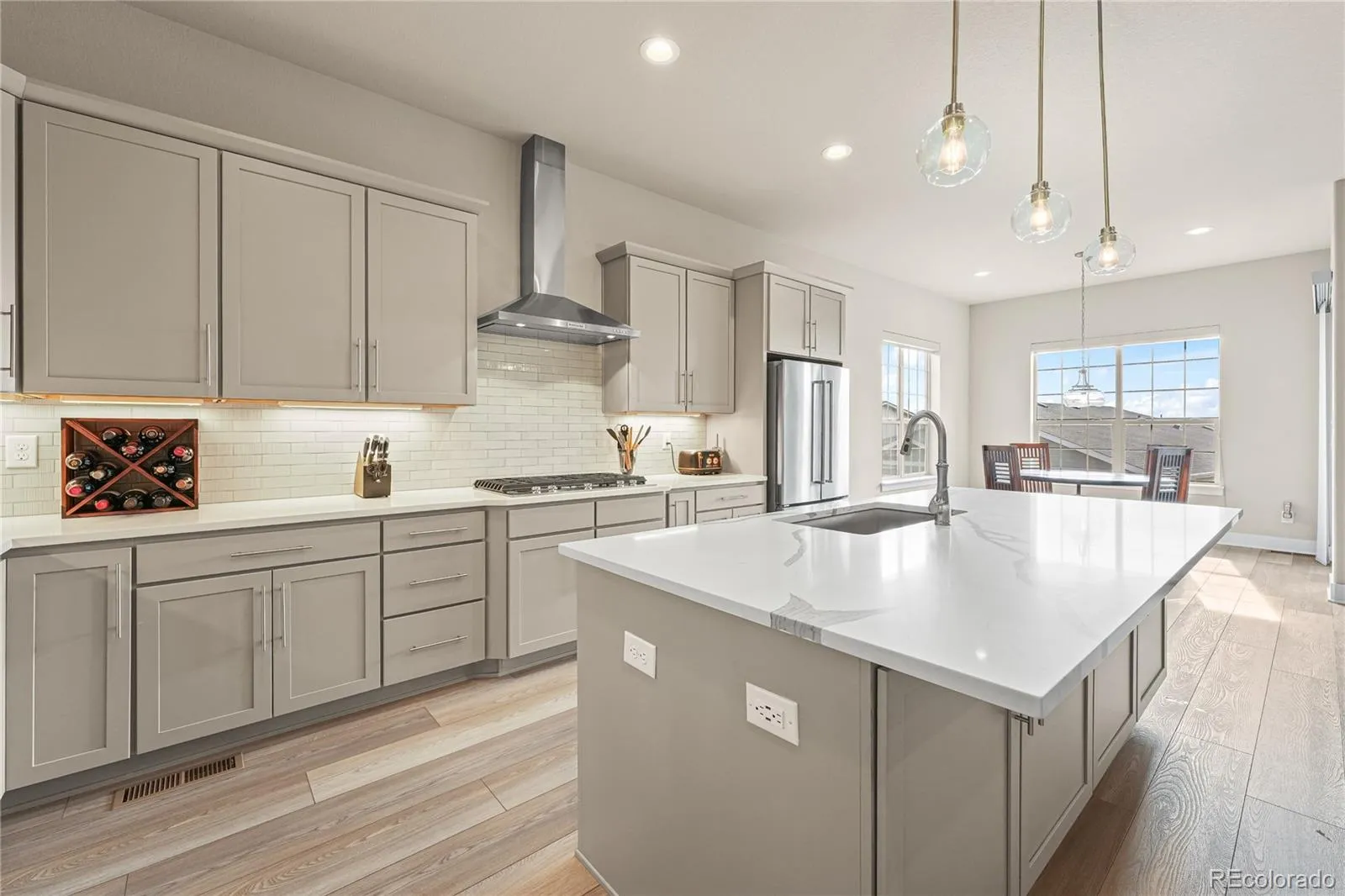 21996 E Allenspark Place Aurora CO 80016 MLS #REC9102657 04082026172618 1600 7