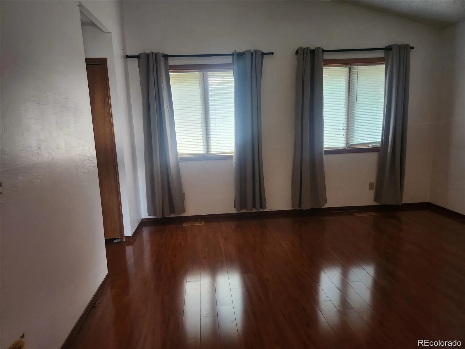 812 S Ouray Street Aurora CO 80017 | MLS #REC9108971 10142026190045 1600 10
