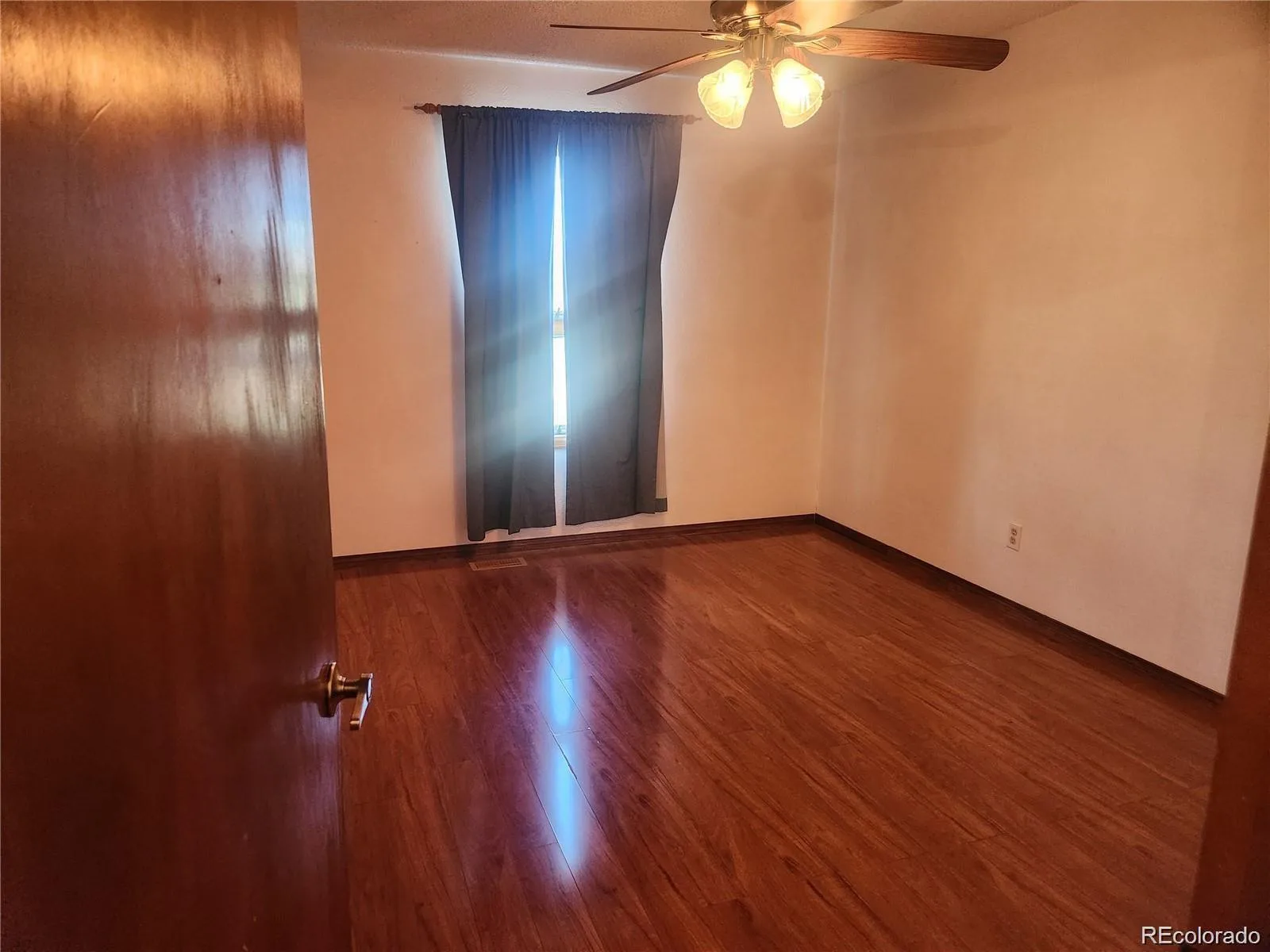 812 S Ouray Street Aurora CO 80017 | MLS #REC9108971 10142026190045 1600 11