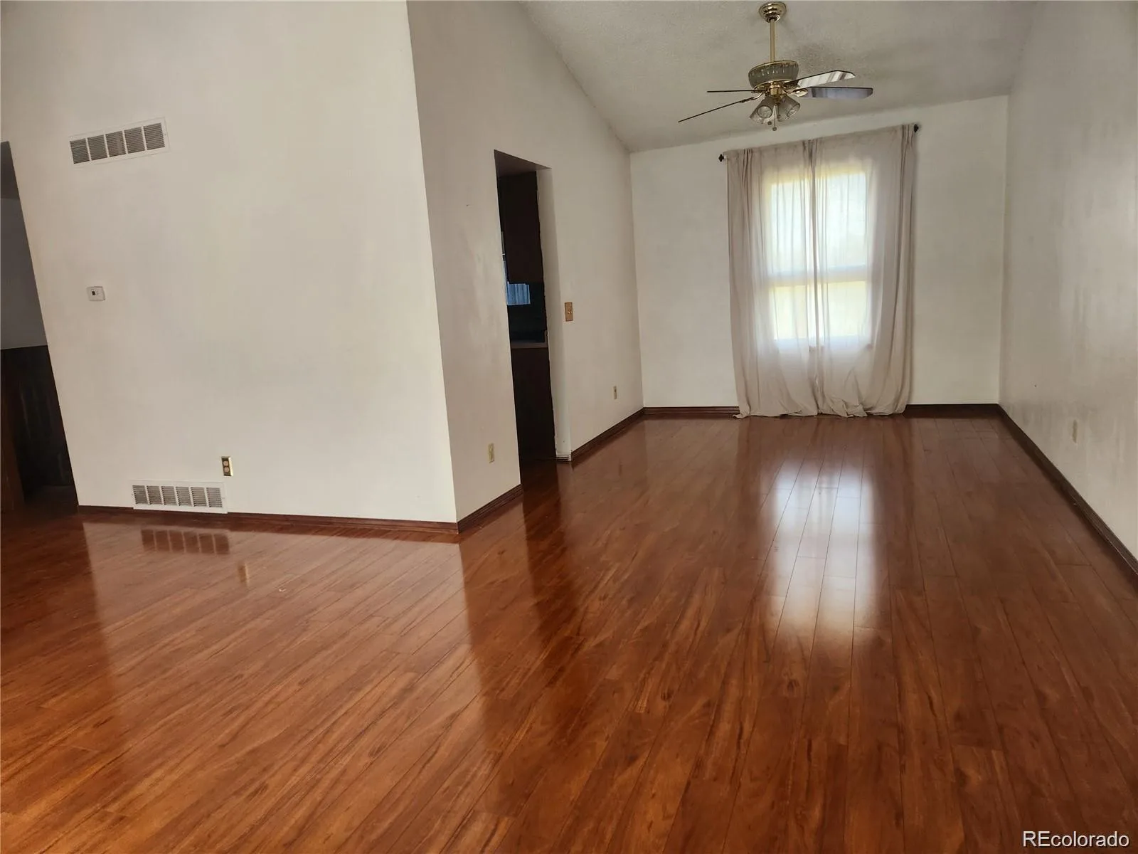 812 S Ouray Street Aurora CO 80017 | MLS #REC9108971 10142026190045 1600 5