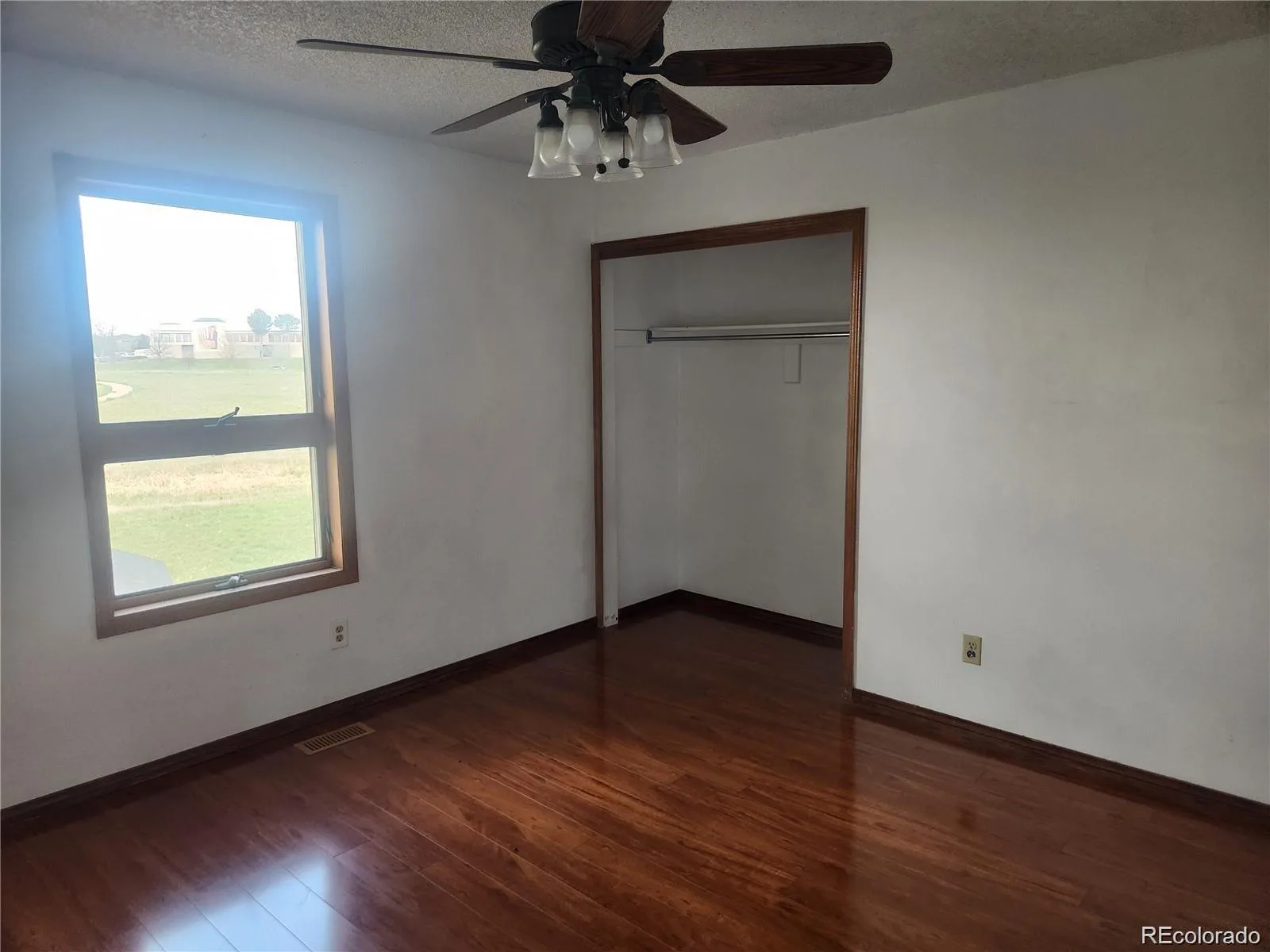 812 S Ouray Street Aurora CO 80017 | MLS #REC9108971 10142026190045 1600 9