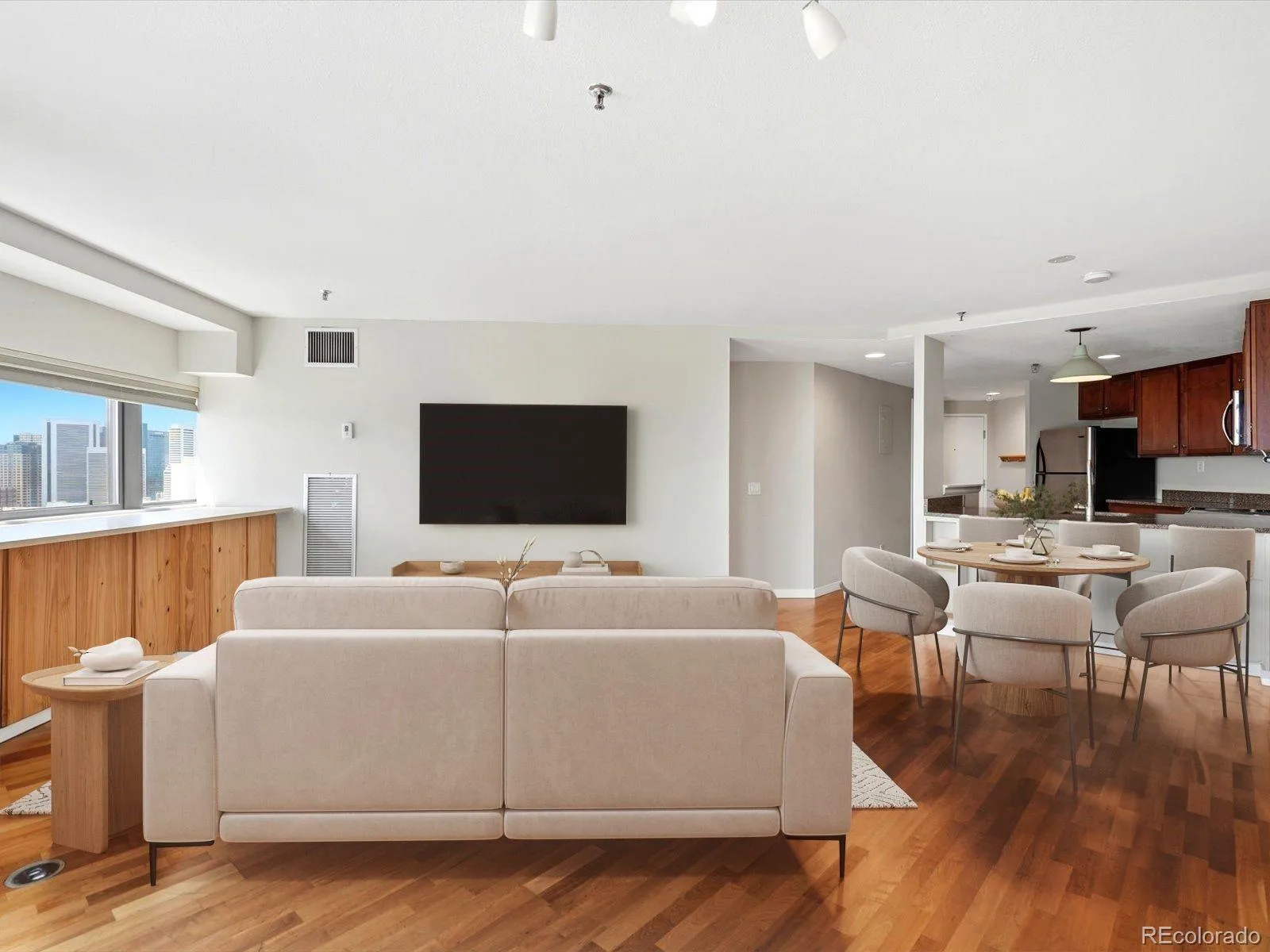 100 Park Avenue #1907 Denver CO 80205 MLS #REC9112737 07222026204052 1600 2