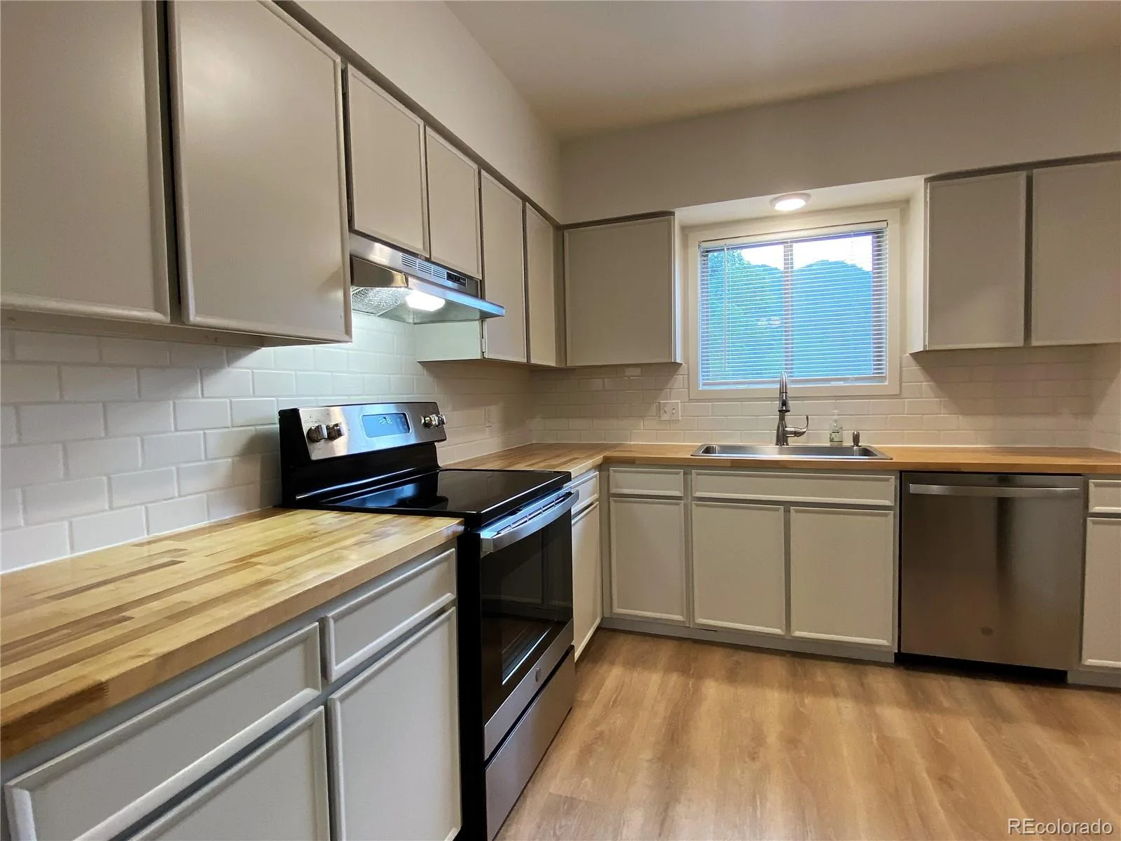 28003 Iris Drive Evergreen CO 80439 | MLS #REC9113908 08222026140217 1600 15