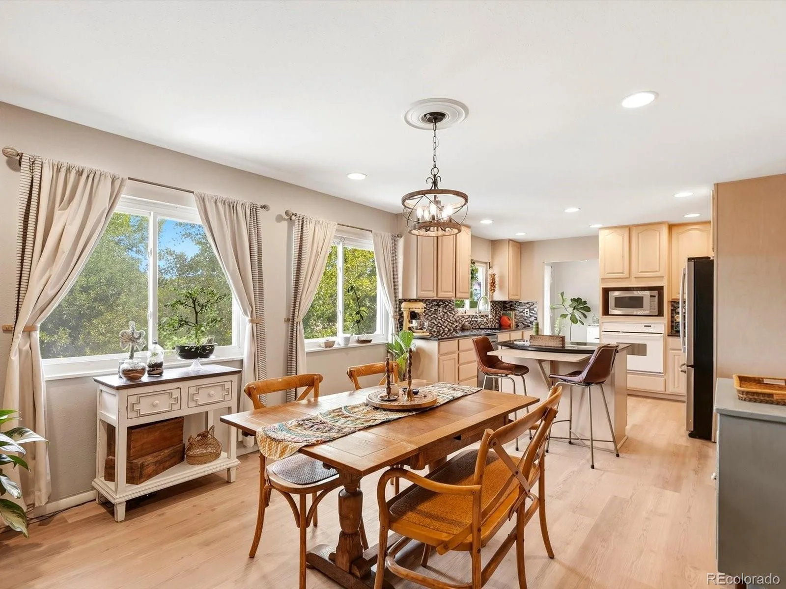 12979 W Montana Drive Denver CO 80228 | MLS #REC9114897 09242026015633 1600 11