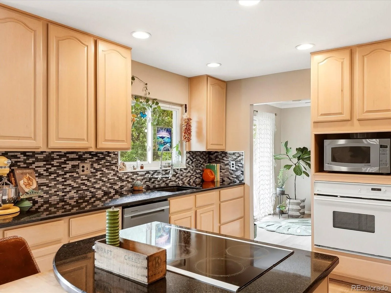 12979 W Montana Drive Denver CO 80228 | MLS #REC9114897 09242026015633 1600 9