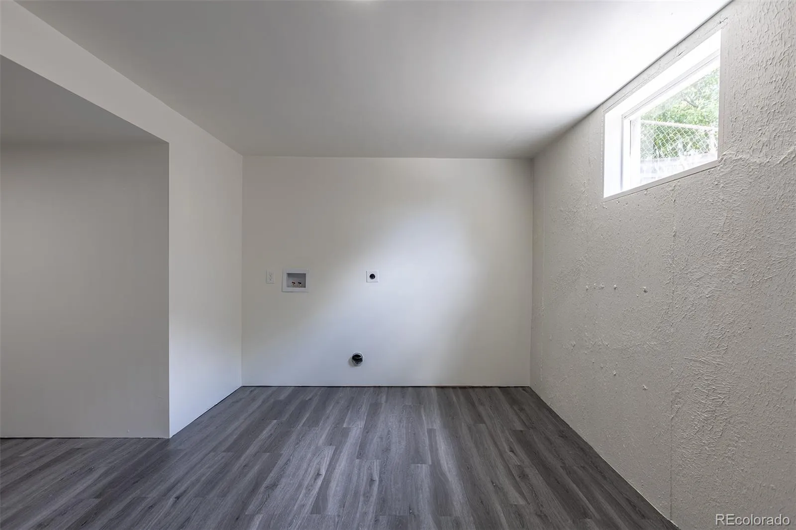 04012026185107 1600 26