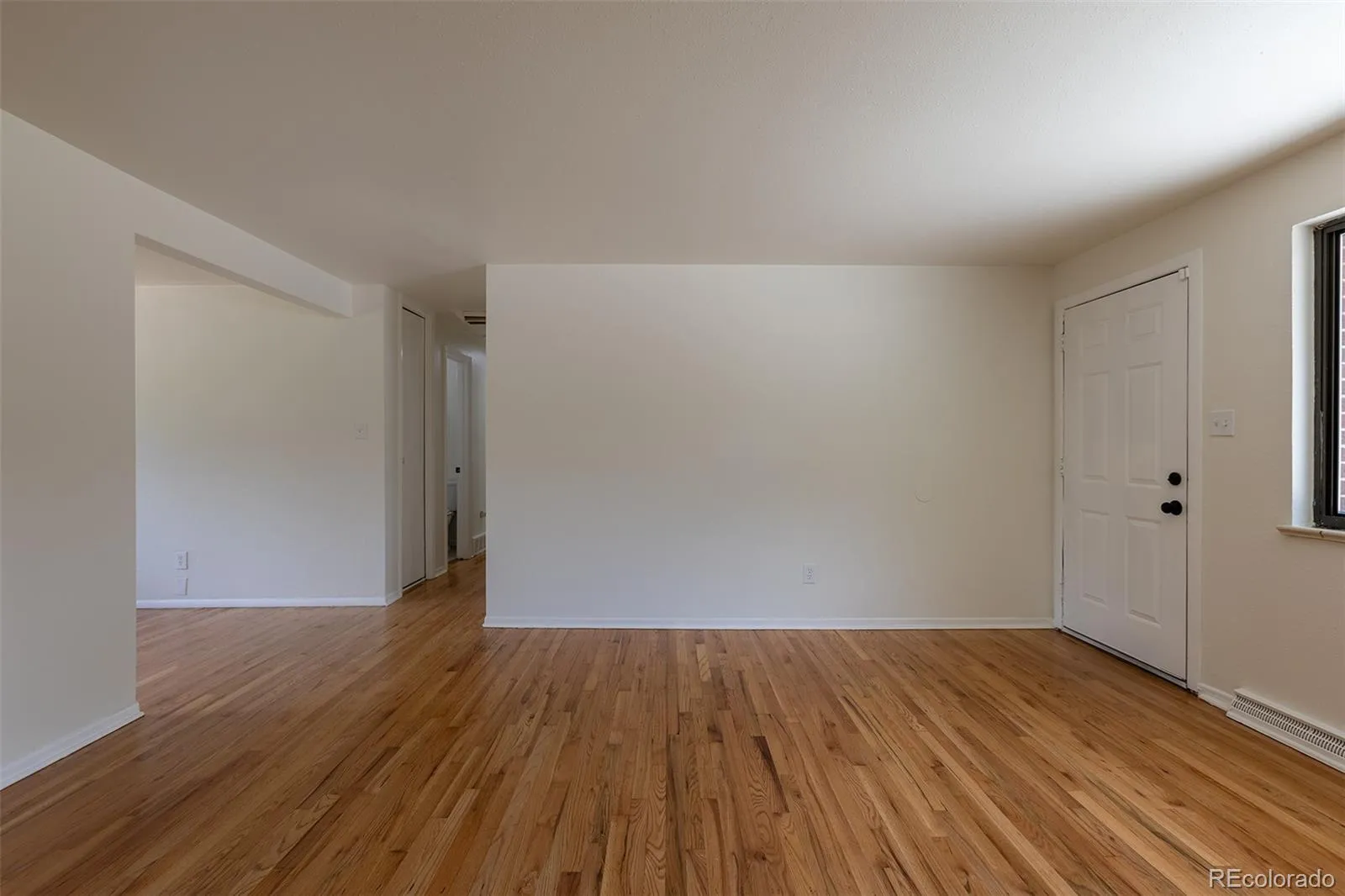 04012026185107 1600 6