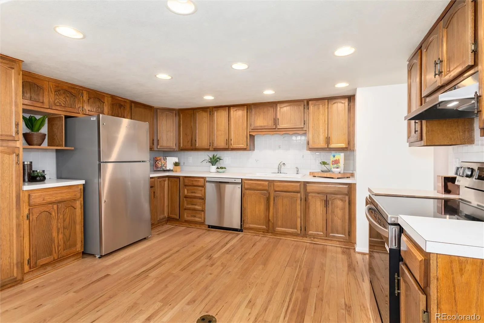 04102026152809 1600 11