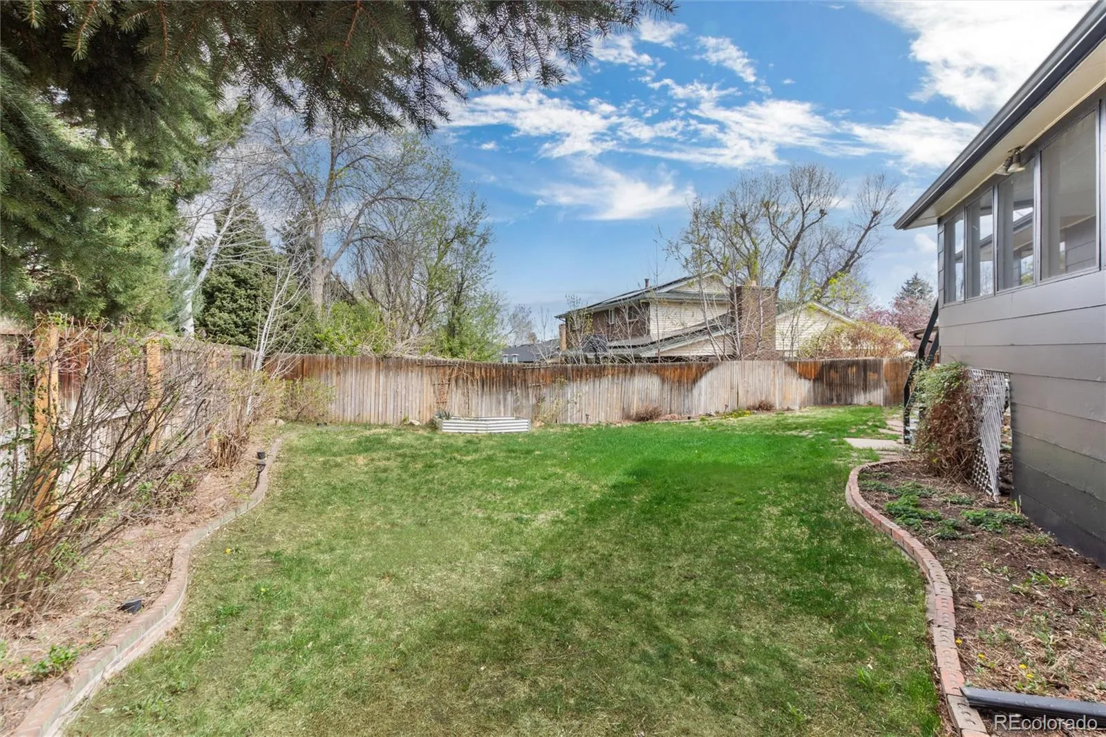 04102026152809 1600 33