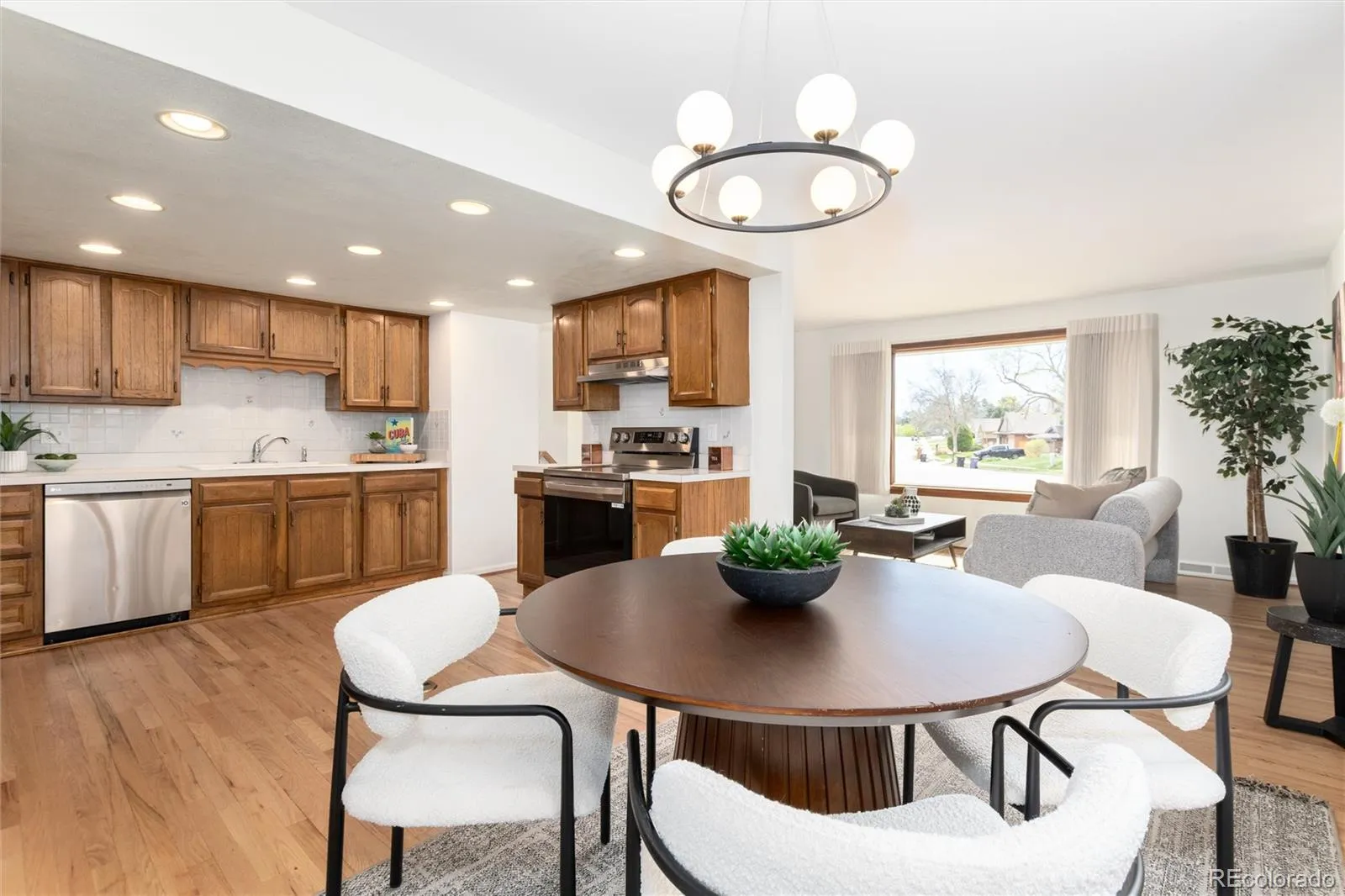 04102026152809 1600 7