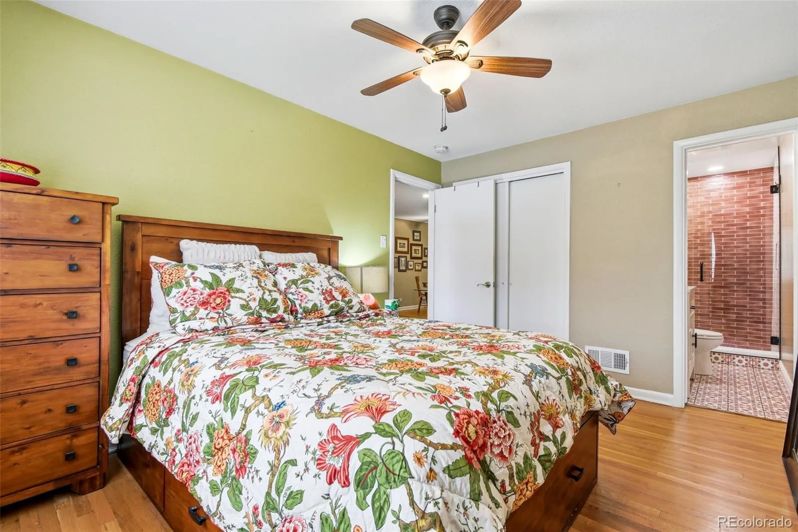 221 Oneida Street Denver CO 80220 MLS #REC9116722 05062026215140 1600 10