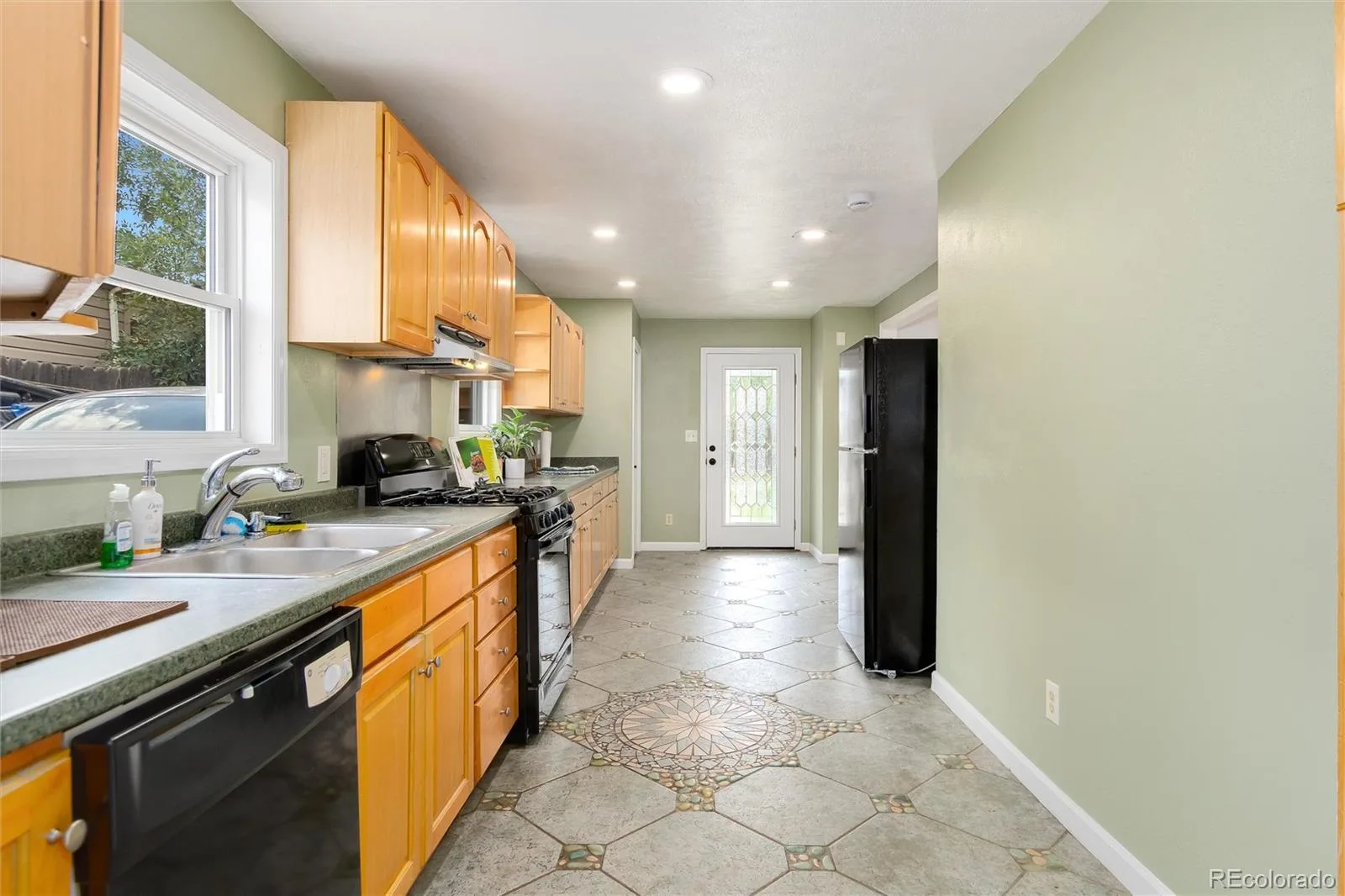 3481 S Elm Street Denver CO 80222 | MLS #REC9117979 07182026005009 1600 10