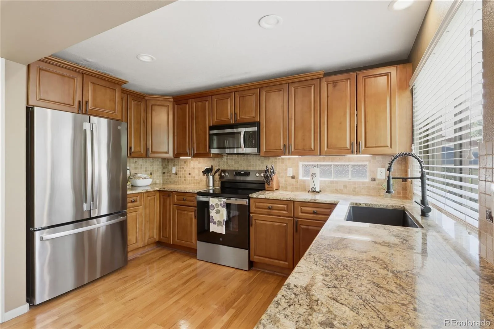 9177 Anasazi Indian Trail Highlands Ranch CO 80129 | MLS #REC9119769 08052026155420 1600 12