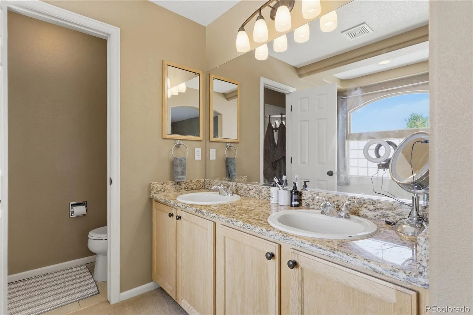 9177 Anasazi Indian Trail Highlands Ranch CO 80129 | MLS #REC9119769 08052026155420 1600 27