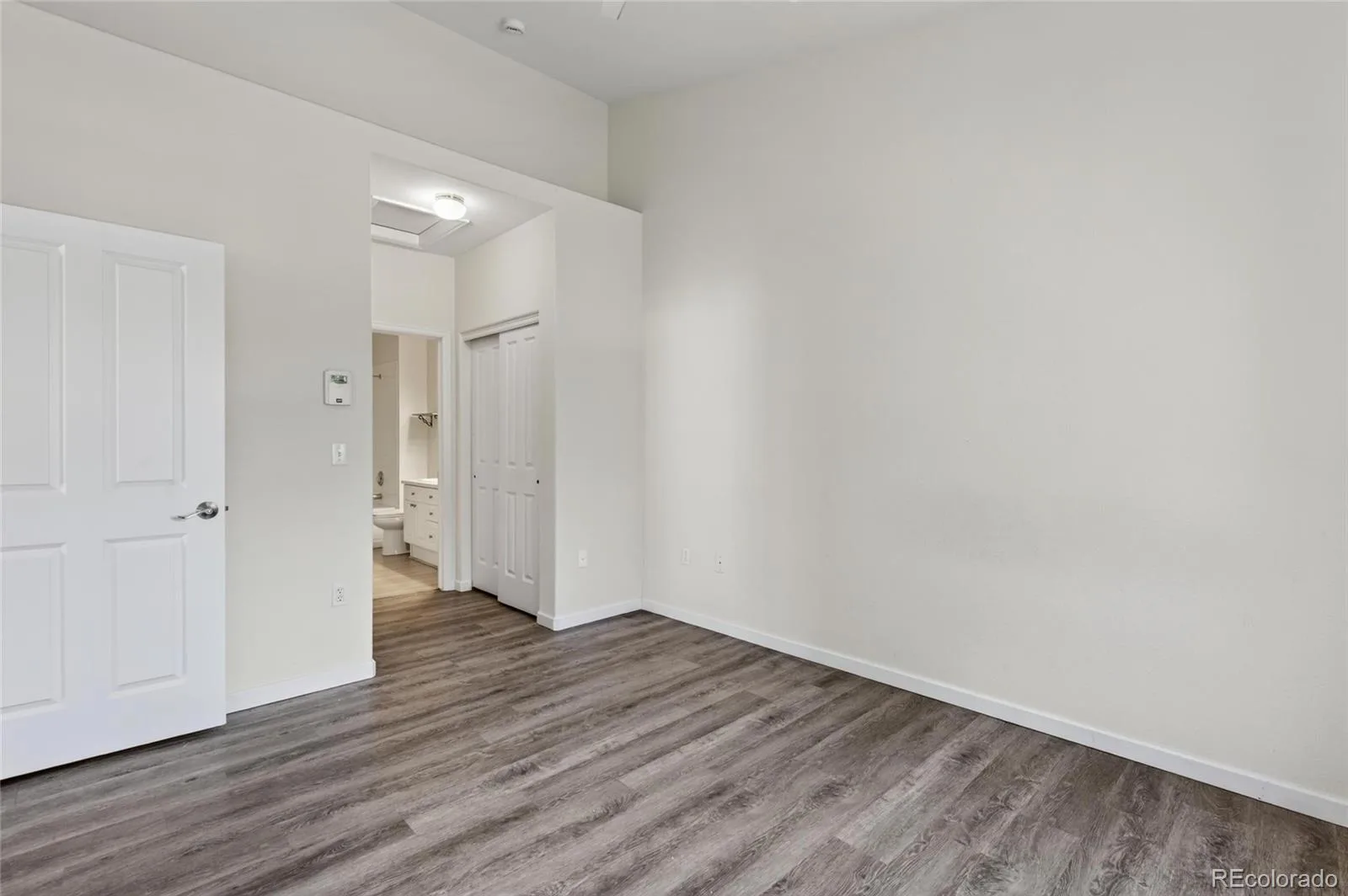 4054 S Crystal Circle #203 Aurora CO 80014 | MLS #REC9120942 08282026060129 1600 12