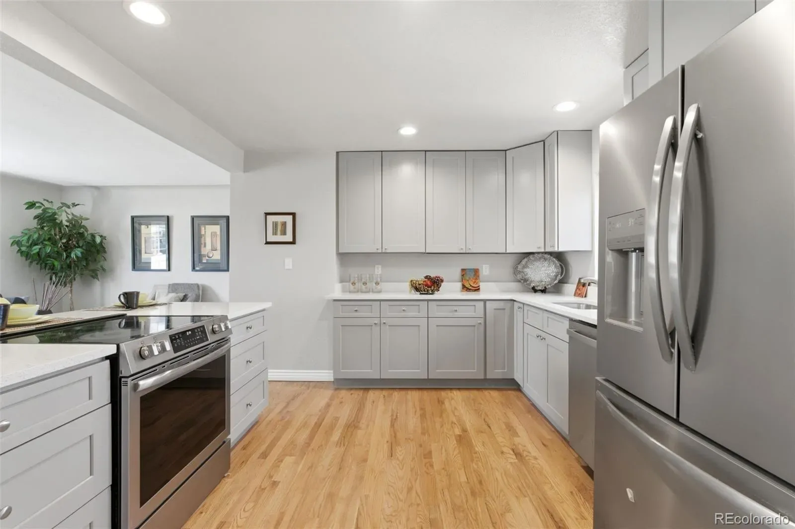 1372 Lima Street Aurora CO 80010 MLS #REC9122389 03252026012013 1600 14