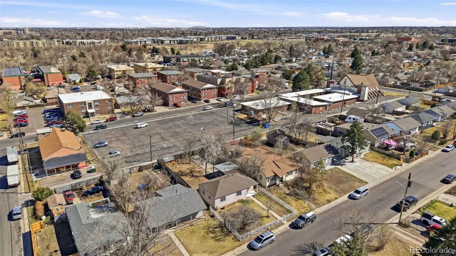 1372 Lima Street Aurora CO 80010 MLS #REC9122389 03252026012013 1600 32