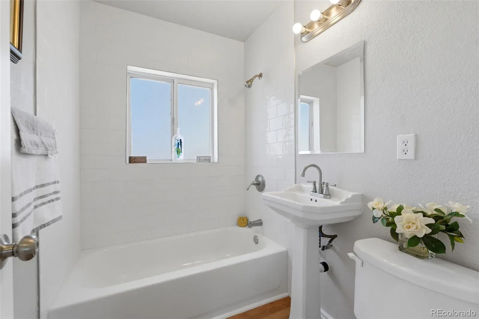 1372 Lima Street Aurora CO 80010 MLS #REC9122389 03252026012013 1600 5