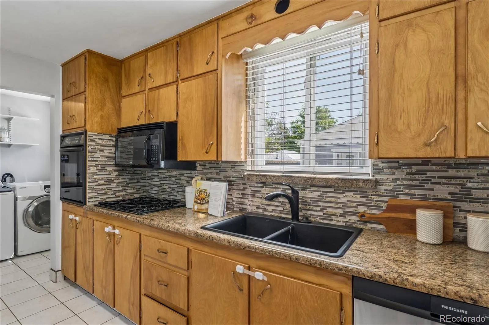 4830 Perry Street Denver CO 80212 MLS #REC9123311 05132026225329 1600 11
