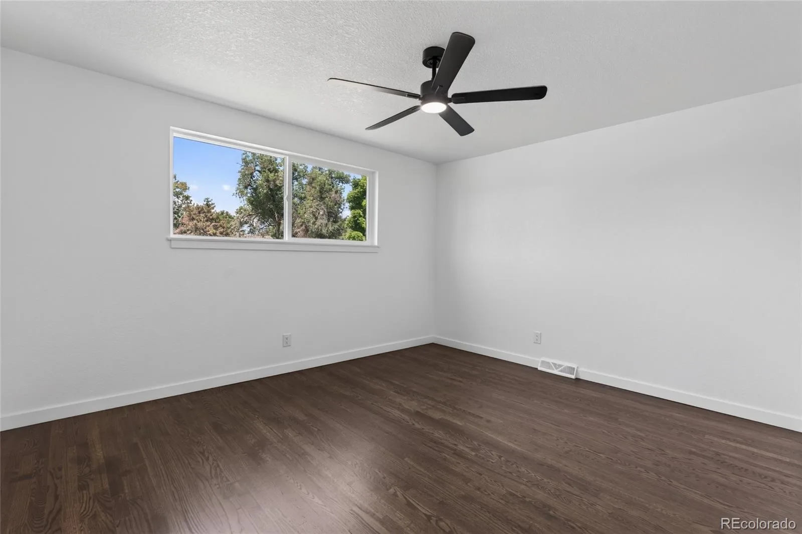 8596 Sheridan Court Arvada CO 80003 | MLS #REC9124538 08192026195730 1600 20
