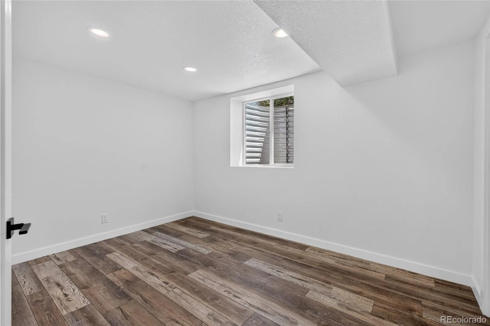 8596 Sheridan Court Arvada CO 80003 | MLS #REC9124538 08192026195730 1600 28