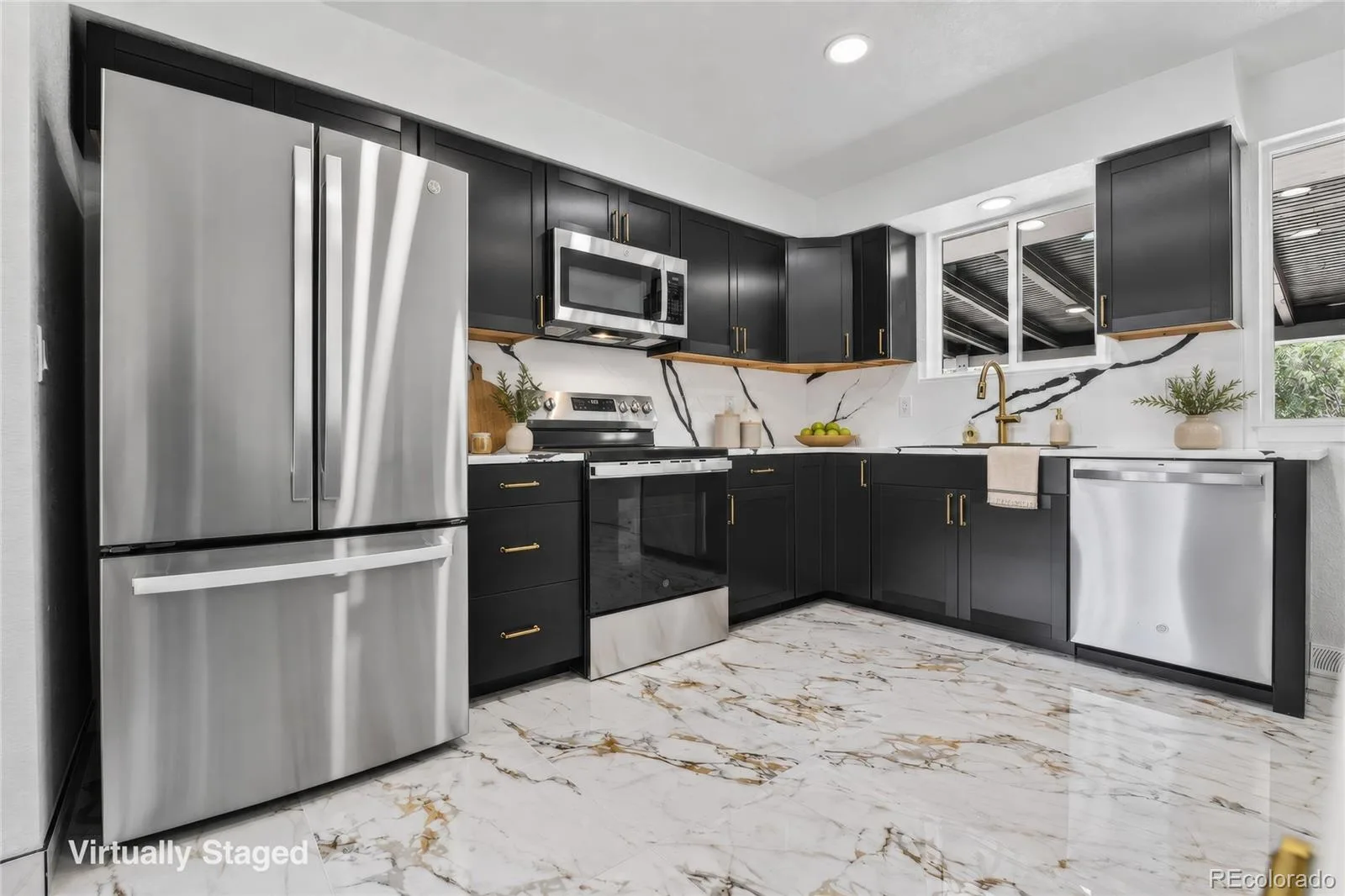 8596 Sheridan Court Arvada CO 80003 | MLS #REC9124538 08192026195730 1600 3