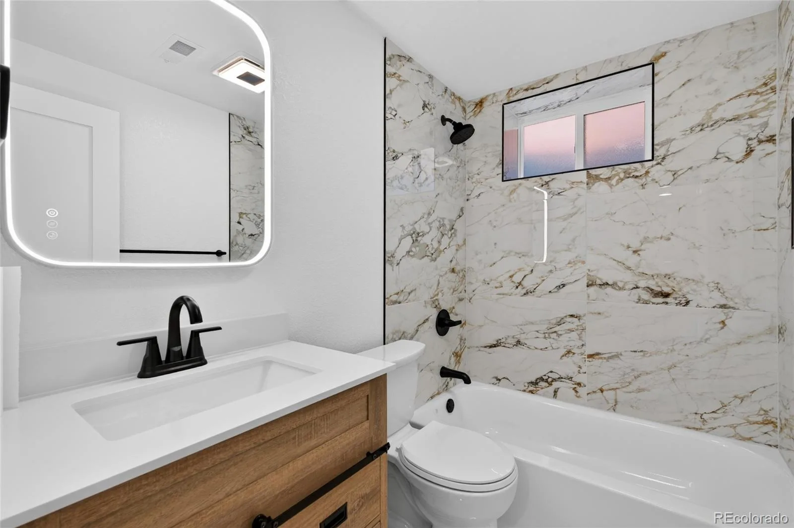 8596 Sheridan Court Arvada CO 80003 | MLS #REC9124538 08192026195730 1600 30