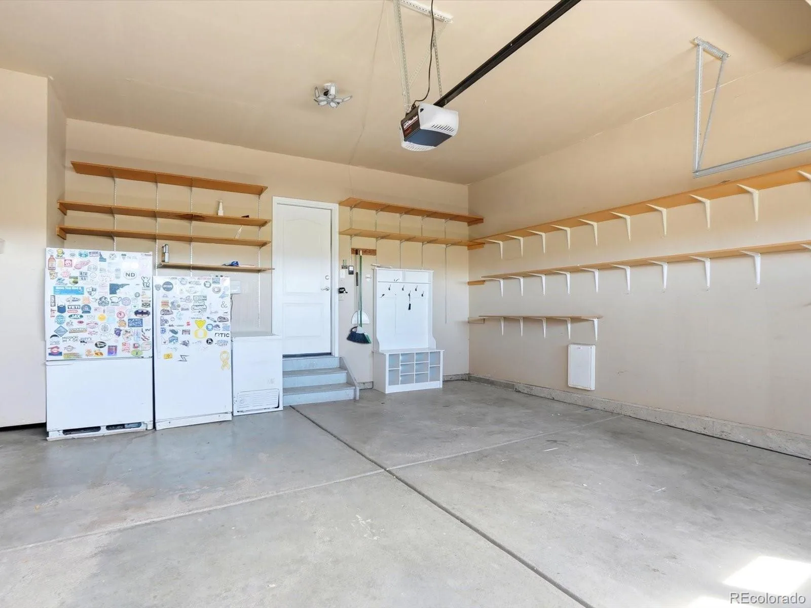 10059 Dillon Circle Commerce City CO 80022 | MLS #REC9124704 06302026183750 1600 40