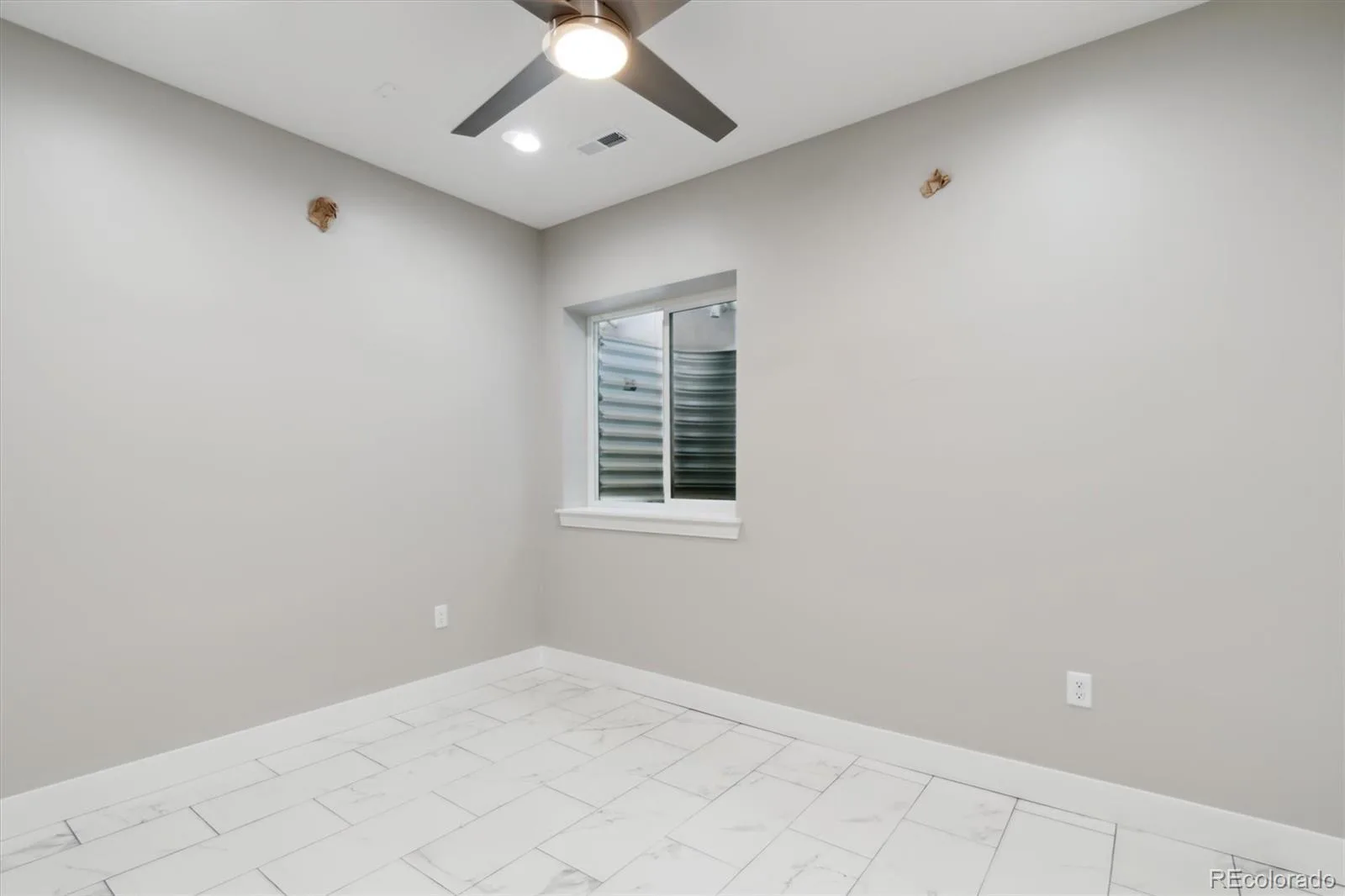 2317 S Galapago Street Denver CO 80223 MLS #REC9129950 06012026191503 1600 34