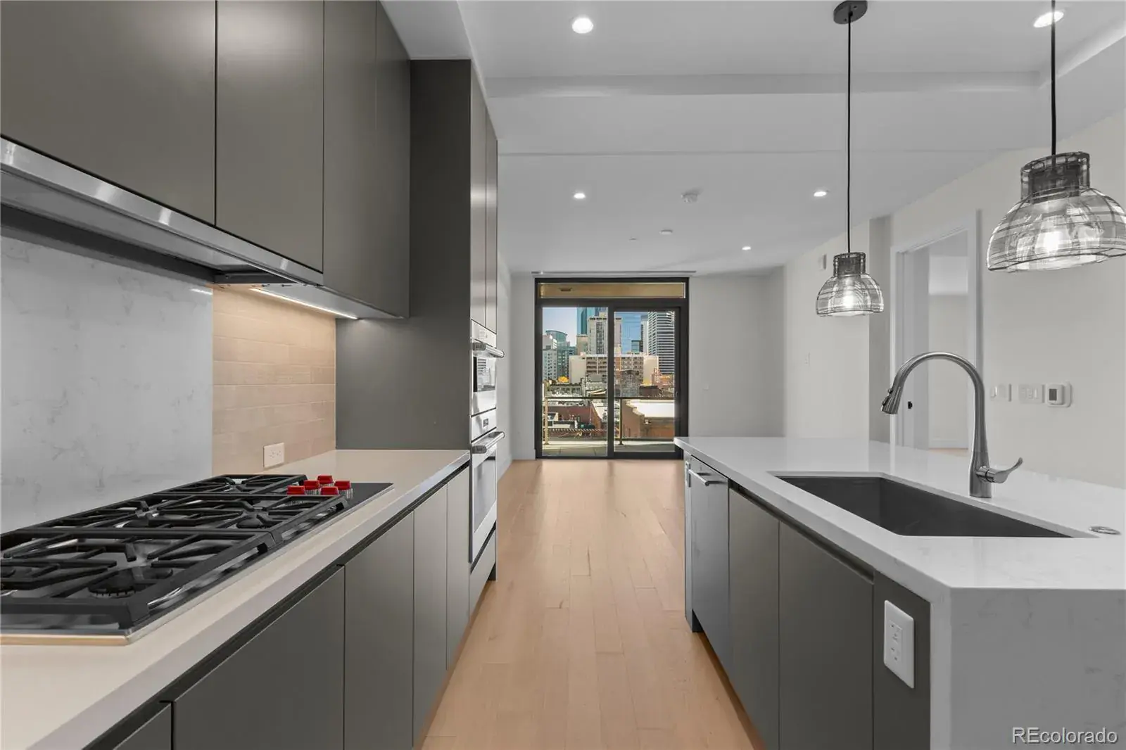 10242025023627 1600 10