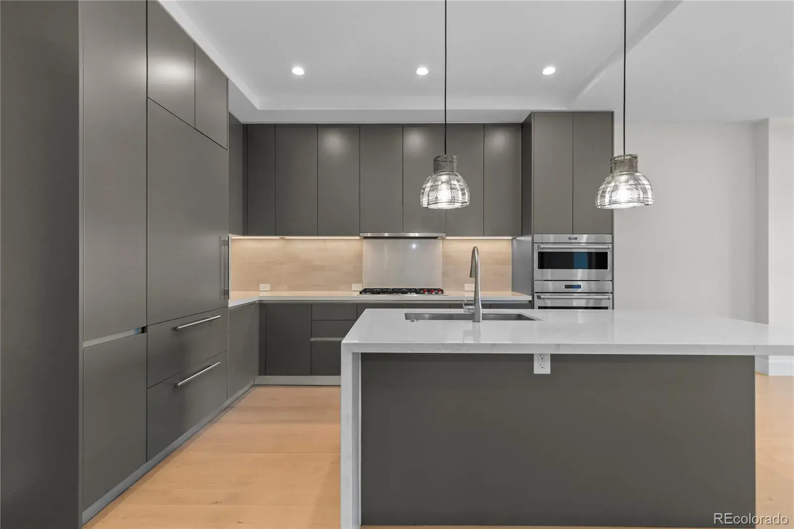 10242025023627 1600 11