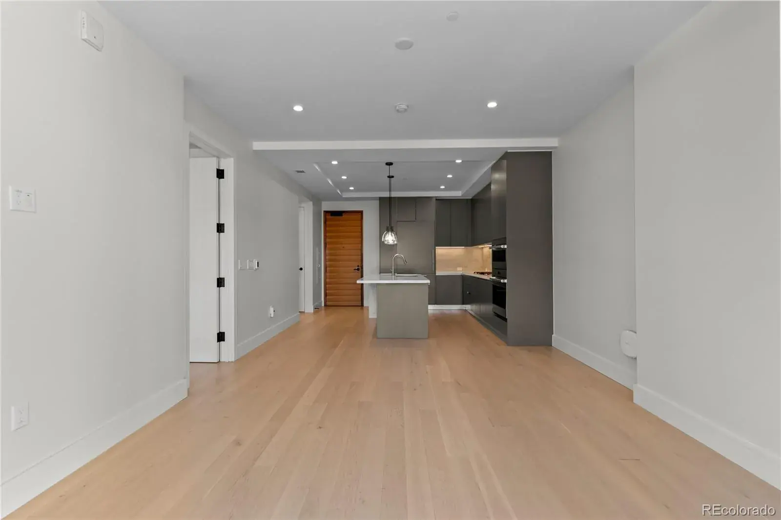 10242025023627 1600 16