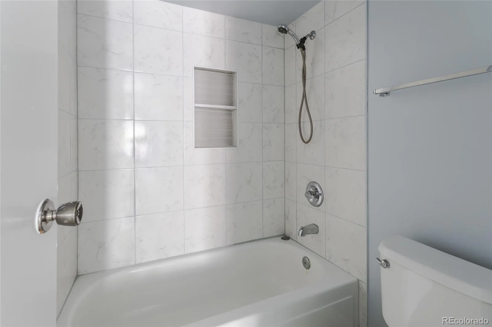 2525 S Dayton Way #1301 Denver CO 80231 MLS #REC9134163 07232026195030 1600 17