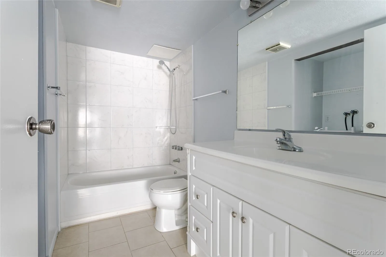 2525 S Dayton Way #1301 Denver CO 80231 MLS #REC9134163 07232026195030 1600 20