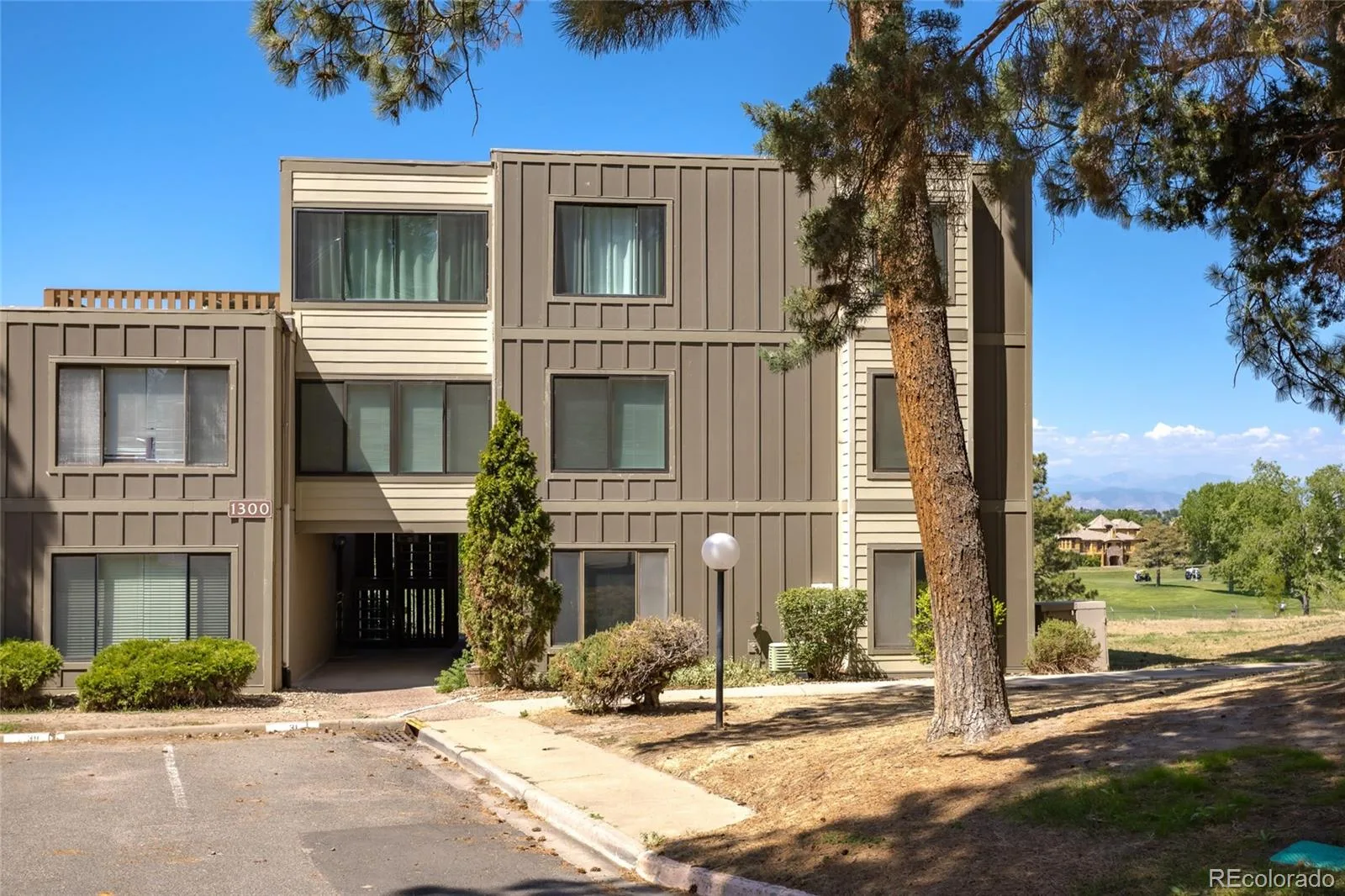 2525 S Dayton Way #1301 Denver CO 80231 MLS #REC9134163 07232026195030 1600 24