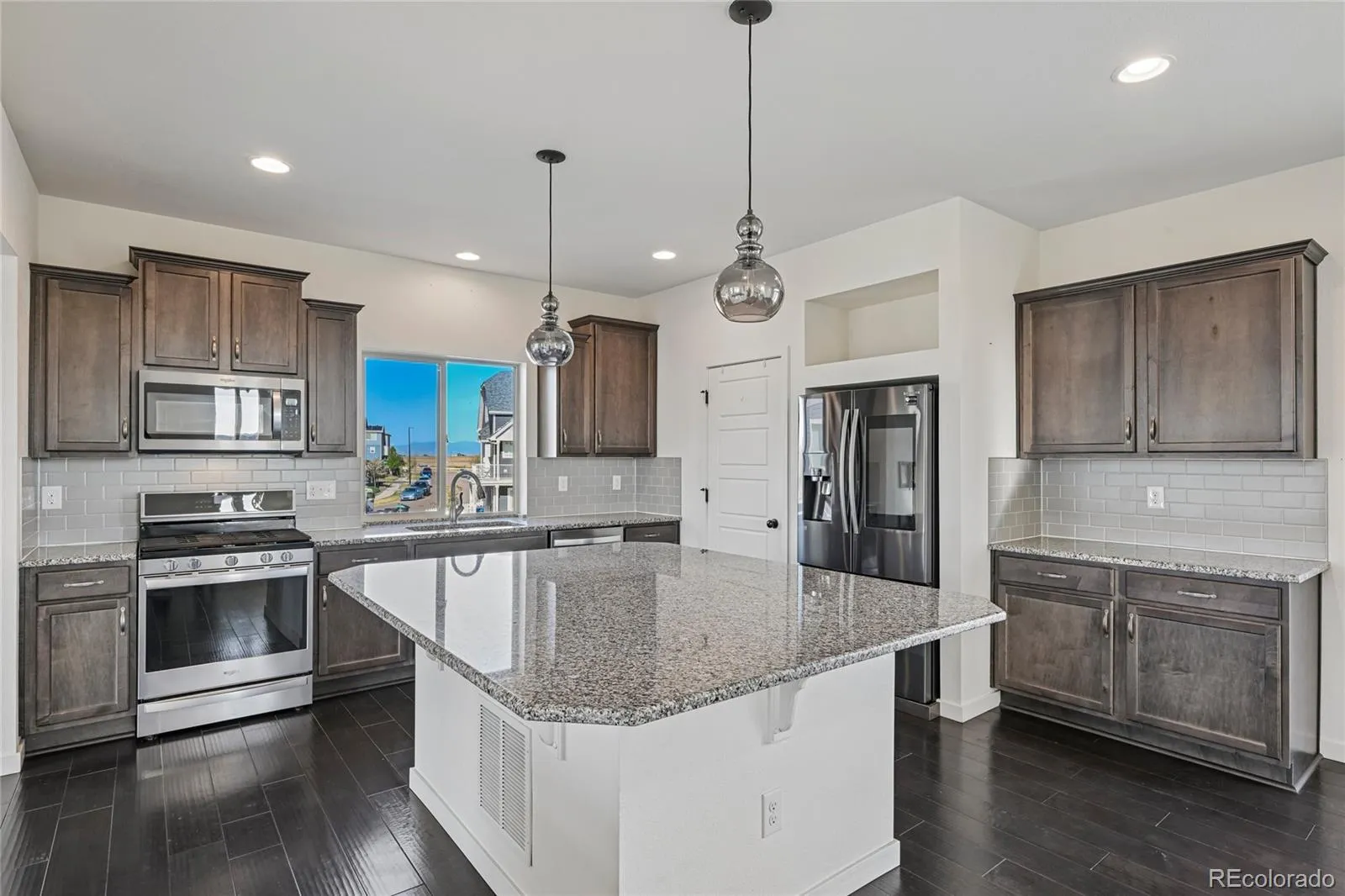 17909 E 54th Avenue Denver CO 80249 MLS #REC9134250 04232026175923 1600 16