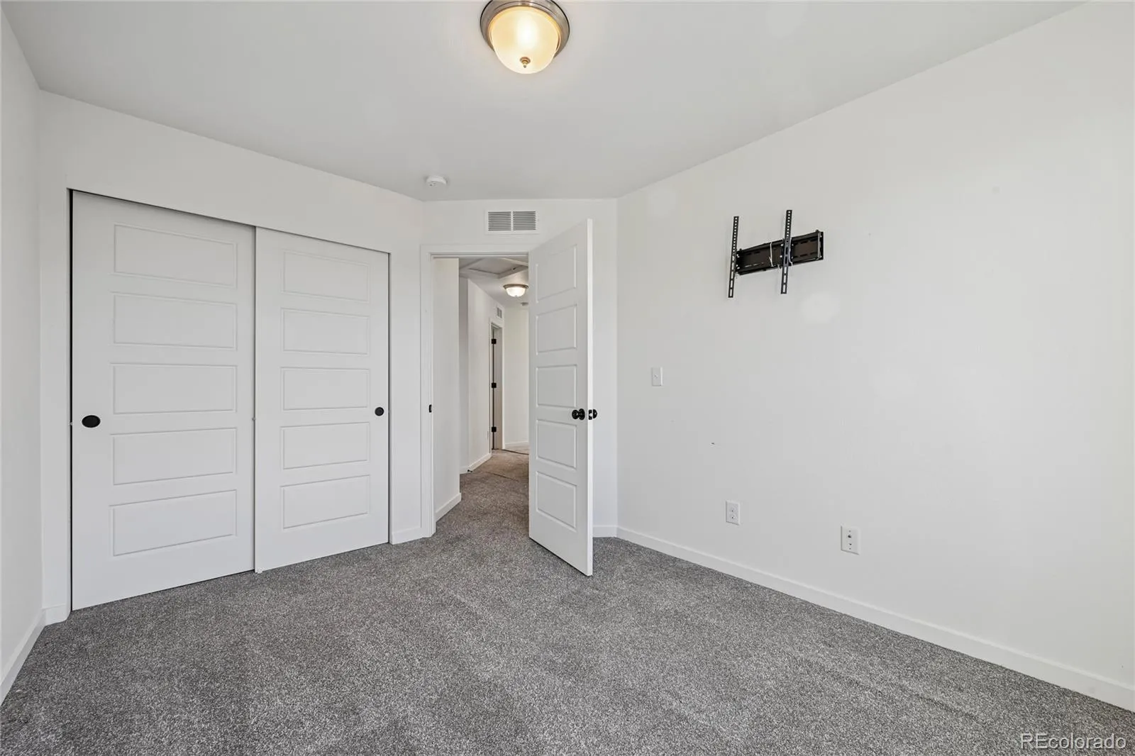 17909 E 54th Avenue Denver CO 80249 MLS #REC9134250 04232026175923 1600 34