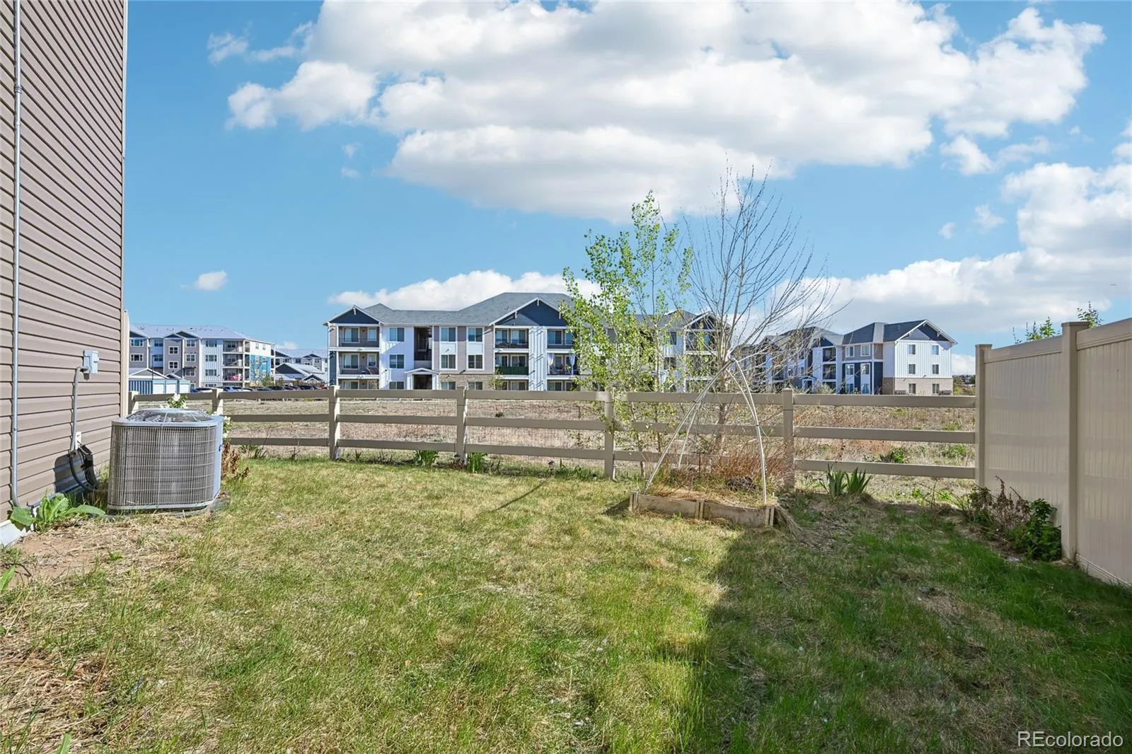 17909 E 54th Avenue Denver CO 80249 MLS #REC9134250 04232026175923 1600 46