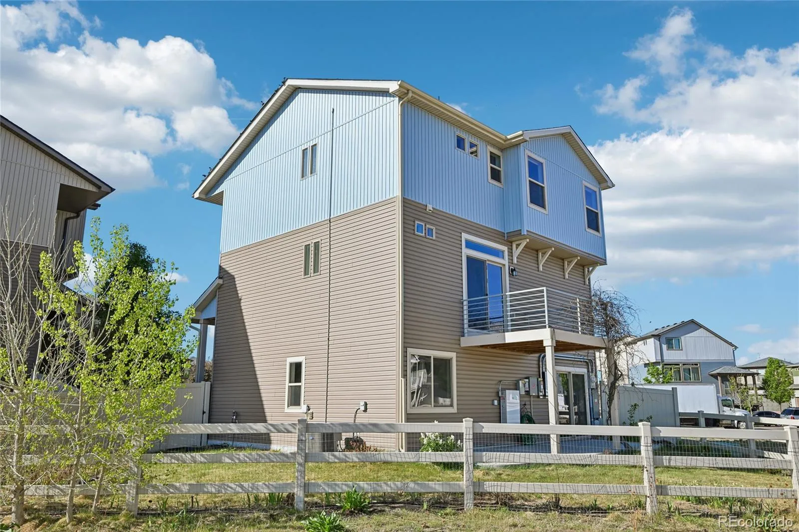 17909 E 54th Avenue Denver CO 80249 MLS #REC9134250 04232026175923 1600 49